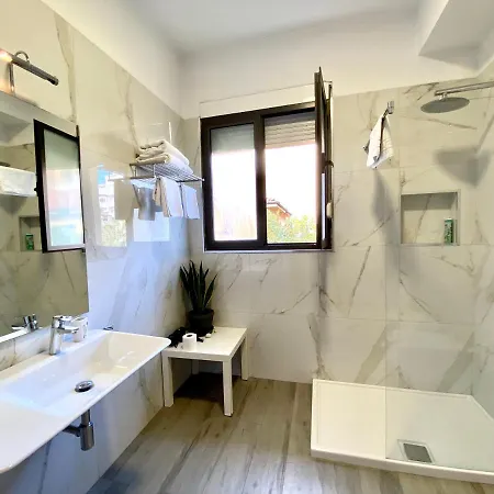 Experience, Authentic In The Heart Of Old Apartamento Tirana