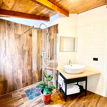 Experience, Authentic In The Heart Of Old Apartamento