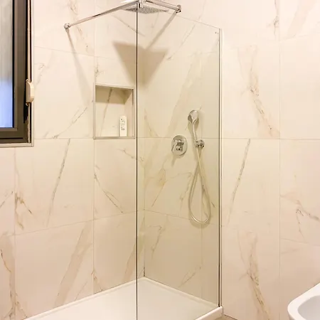 Experience At The New Bazaar Apartamento Tirana