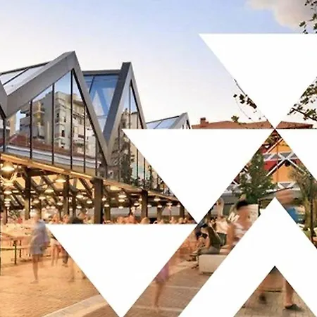 Experience At The New Bazaar Apartmán Tirana