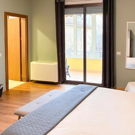 Experience At The New Bazaar *