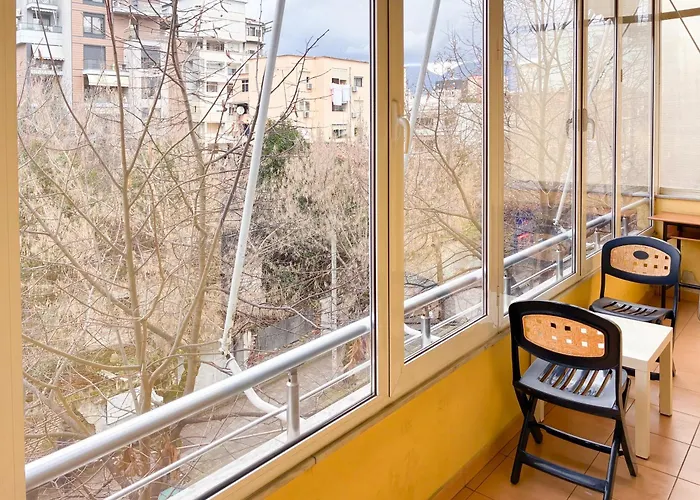 Experience At The New Bazaar Apartamento Tirana
