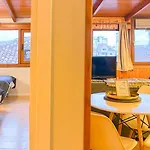 Апартаменты Experience At The New Bazaar