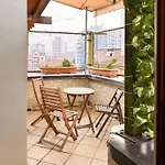 Апартаменты Experience At The New Bazaar