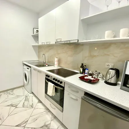 Experience At The New Bazaar Appartement