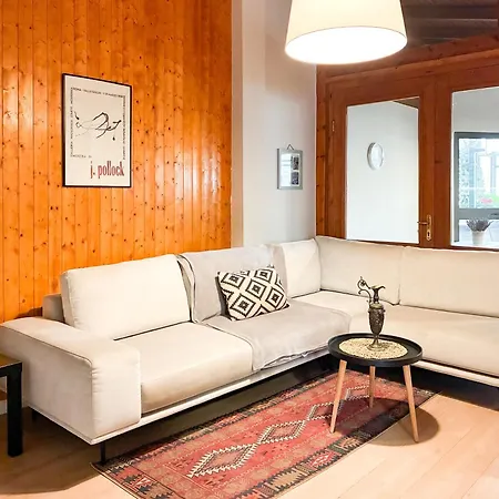 Experience At The New Bazaar Apartamento Tirana
