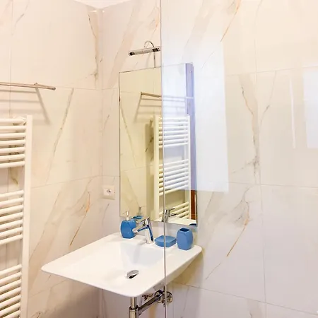 Experience At The New Bazaar Apartman Tirana